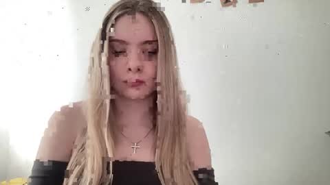 Snapshot of polishangel222 chatting on 6, 3, 2026 polishangel222 online show from 6, 3, 2026