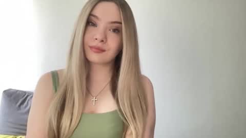 Snapshot of polishangel222 chatting on 15, 3, 2026 polishangel222 online show from 15, 3, 2026