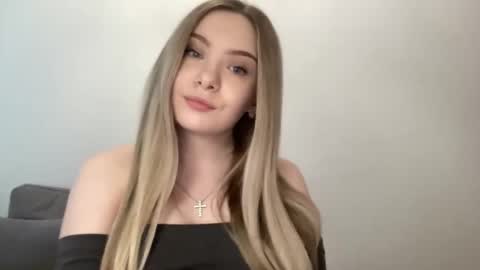 Snapshot of polishangel222 chatting on 17, 3, 2026 polishangel222 online show from 17, 3, 2026