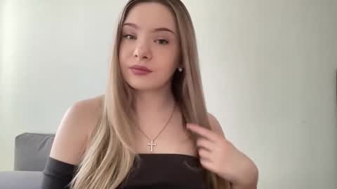 Snapshot of polishangel222 chatting on 22, 3, 2026 polishangel222 online show from 22, 3, 2026