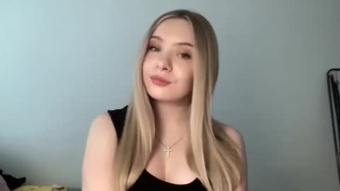Snapshot of polishangel222 chatting on 23, 4, 2026 polishangel222 online show from 23, 4, 2026