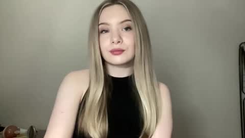 Snapshot of polishangel222 chatting on 29, 4, 2026 polishangel222 online show from 29, 4, 2026
