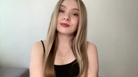 Snapshot of polishangel222 chatting on 20, 5, 2026 polishangel222 online show from 20, 5, 2026