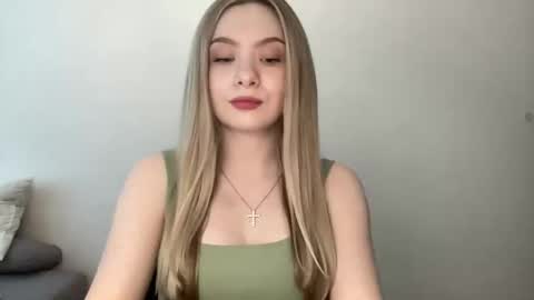 Snapshot of polishangel222 chatting on 28, 5, 2026 polishangel222 online show from 28, 5, 2026