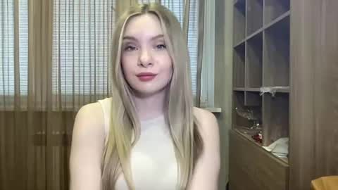 Snapshot of polishangel222 chatting on 8, 7, 2026 polishangel222 online show from 8, 7, 2026