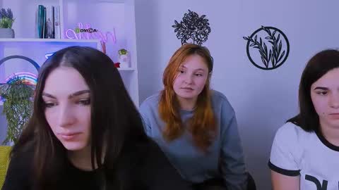 polly_cute1 online show from 18, 2, 2026