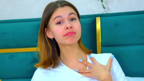 Snapshot of pollylanders chatting on 13, 1, 2025 Polly online show from 13, 1, 2025