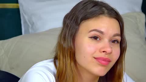 Snapshot of pollylanders chatting on 5, 2, 2025 Polly online show from 5, 2, 2025