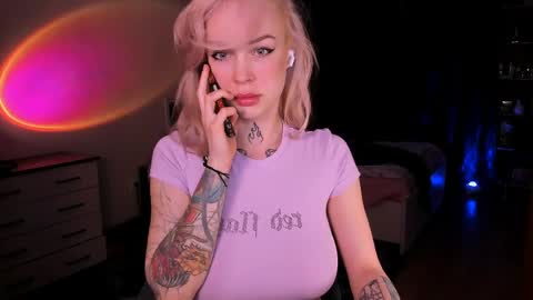 Megan.online  online show from 8, 4, 2026