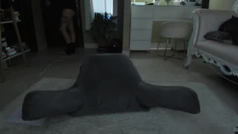 Snapshot of polvodeestrellas_ chatting on 10, 12, 2024 - Help me Reach 100 thumbs up online show from 10, 12, 2024