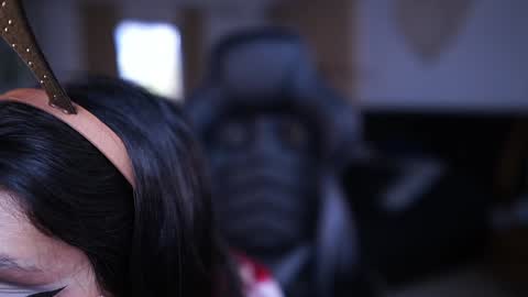 Snapshot of polvodeestrellas_ chatting on 23, 12, 2024 - Help me Reach 100 thumbs up online show from 23, 12, 2024