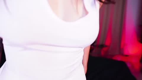 Snapshot of polvodeestrellas_ chatting on 15, 2, 2025 - Help me Reach 100 thumbs up online show from 15, 2, 2025