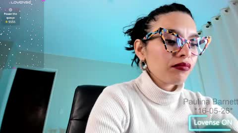 Snapshot of polybarnett chatting on 17, 5, 2026 paulina barnett online show from 17, 5, 2026
