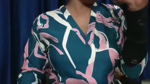 Snapshot of poojalady chatting on 28, 4, 2026 poojalady online show from 28, 4, 2026