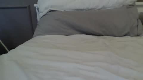 Snapshot of poomplex002 chatting on 14, 9, 2025 TheMan002 online show from 14, 9, 2025