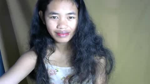 Snapshot of poppy_kelley chatting on 4, 8, 2026 Lilly online show from 4, 8, 2026