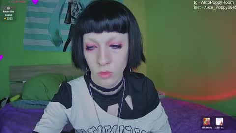 Snapshot of poppyfluffy chatting on 25, 6, 2026 poppyfluffy online show from 25, 6, 2026