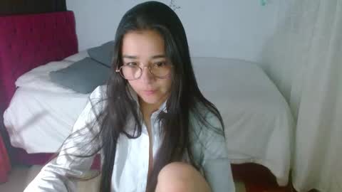 Snapshot of porcelainlux chatting on 17, 2, 2025 porcelainlux online show from 17, 2, 2025