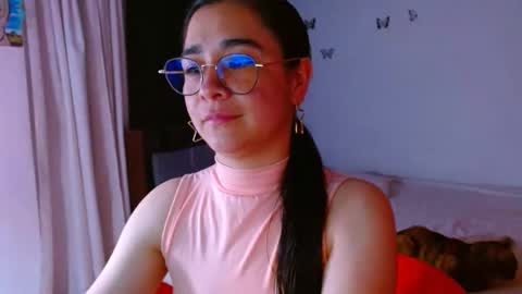 Snapshot of porcelainlux chatting on 23, 9, 2025 porcelainlux online show from 23, 9, 2025