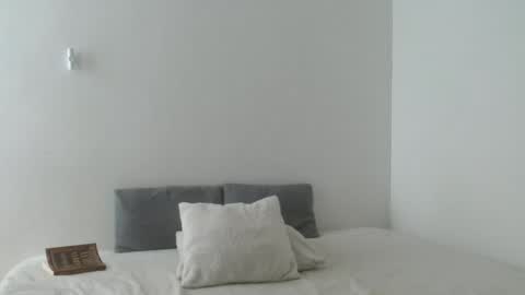 Snapshot of porcelainlux chatting on 13, 6, 2026 porcelainlux online show from 13, 6, 2026