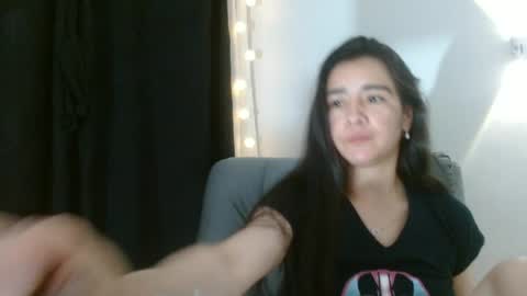 Snapshot of porcelainlux chatting on 6, 7, 2026 porcelainlux online show from 6, 7, 2026