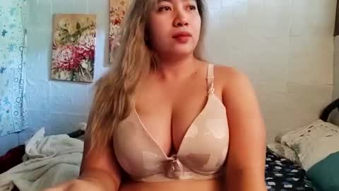 Snapshot of pornstarshaina chatting on 23, 12, 2024 pornstarshaina online show from 23, 12, 2024