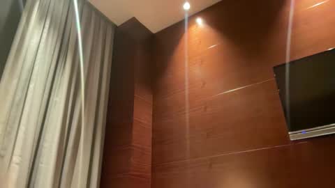 porntoyndr2 online show from 21, 12, 2025