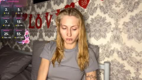  HERES SILVIA AND OlIVIA  WELCOME EVERYONE LOVENSE DOMI REACT TO YOUR TIPS LETS MAKE A GREAT SHOW TOGETHER  online show from 11, 10, 2025