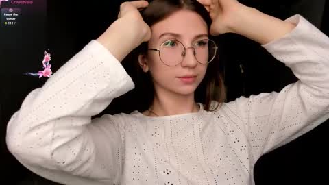 Elizabeth online show from 22, 10, 2025