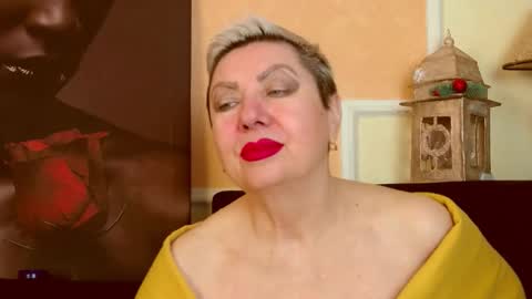 Snapshot of posh_lady chatting on 4, 2, 2026 LADY POSH online show from 4, 2, 2026