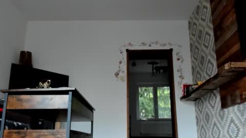 Snapshot of positivevibess chatting on 3, 10, 2025 positivevibess online show from 3, 10, 2025