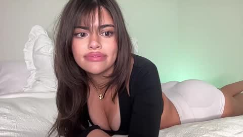 Selena online show from 20, 2, 2025
