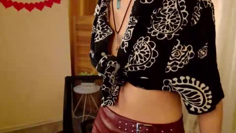 Snapshot of powderofgun chatting on 14, 3, 2026 powderofgun online show from 14, 3, 2026