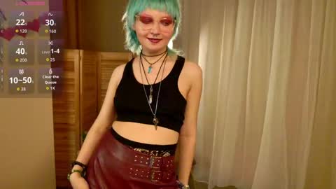 Snapshot of powderofgun chatting on 13, 4, 2026 powderofgun online show from 13, 4, 2026