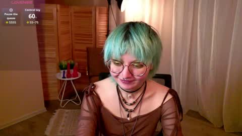 Snapshot of powderofgun chatting on 28, 4, 2026 powderofgun online show from 28, 4, 2026