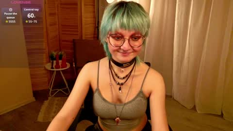 Snapshot of powderofgun chatting on 4, 5, 2026 powderofgun online show from 4, 5, 2026