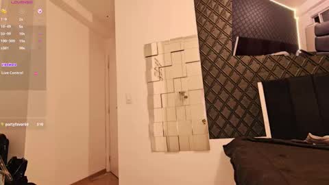 Snapshot of powercouplemix chatting on 17, 2, 2025 Ravena Rozz online show from 17, 2, 2025