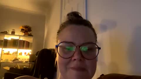 Snapshot of ppriestess chatting on 23, 5, 2026 ppriestess online show from 23, 5, 2026