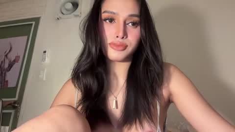 Snapshot of precious_amber69 chatting on 2, 12, 2024 Oh my Amber online show from 2, 12, 2024