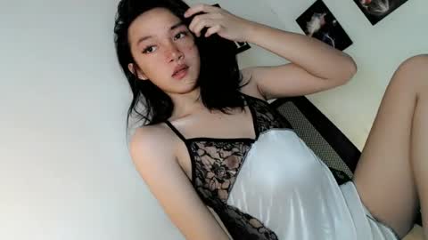 Snapshot of precious_laura18 chatting on 8, 7, 2026 precious_laura18 online show from 8, 7, 2026