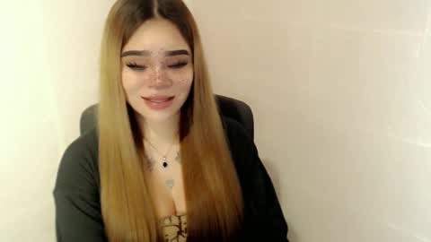 MAXXINE online show from 24, 4, 2026