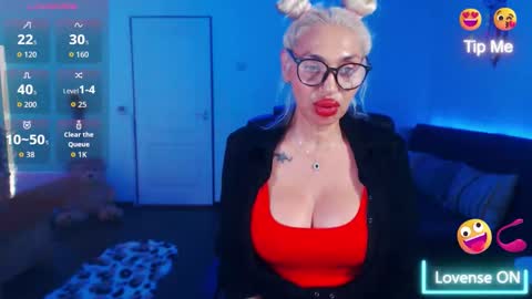 Snapshot of preggyhotmommy chatting on 31, 5, 2026 Victoria online show from 31, 5, 2026
