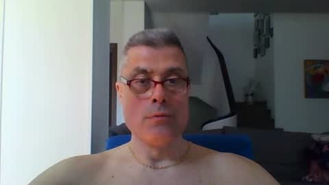 Snapshot of prendimisubito chatting on 7, 5, 2026 prendimisubito online show from 7, 5, 2026