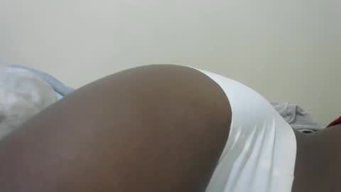 pretty_avena online show from 13, 11, 2025