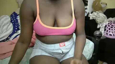 Snapshot of pretty_barbz chatting on 5, 5, 2026 pretty_barbz online show from 5, 5, 2026