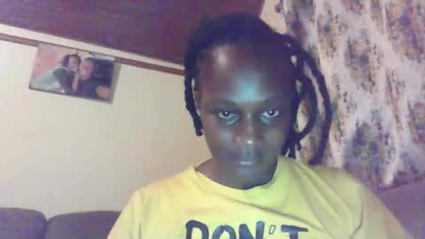 Snapshot of pretty_beib chatting on 8, 4, 2026 Karol online show from 8, 4, 2026