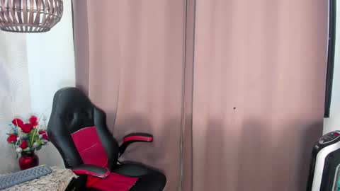 Carla  online show from 4, 3, 2025