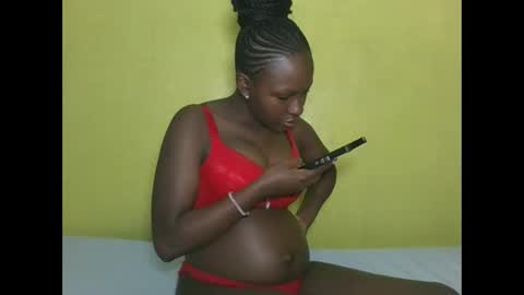 Snapshot of pretty_ebony2 chatting on 7, 4, 2026 Anne online show from 7, 4, 2026