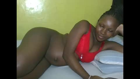 Snapshot of pretty_ebony2 chatting on 11, 4, 2026 Anne online show from 11, 4, 2026