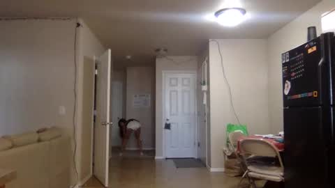 Snapshot of pretty_girl828687 chatting on 20, 10, 2025 pretty_girl828687 online show from 20, 10, 2025